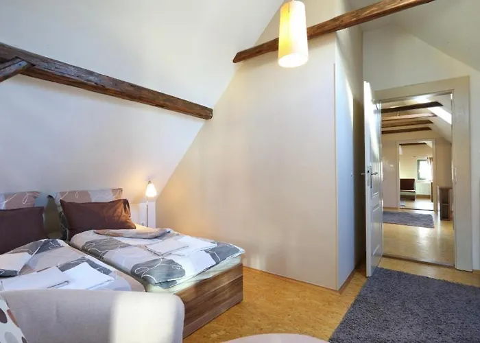 米莱尼姆阿帕提尼酒店